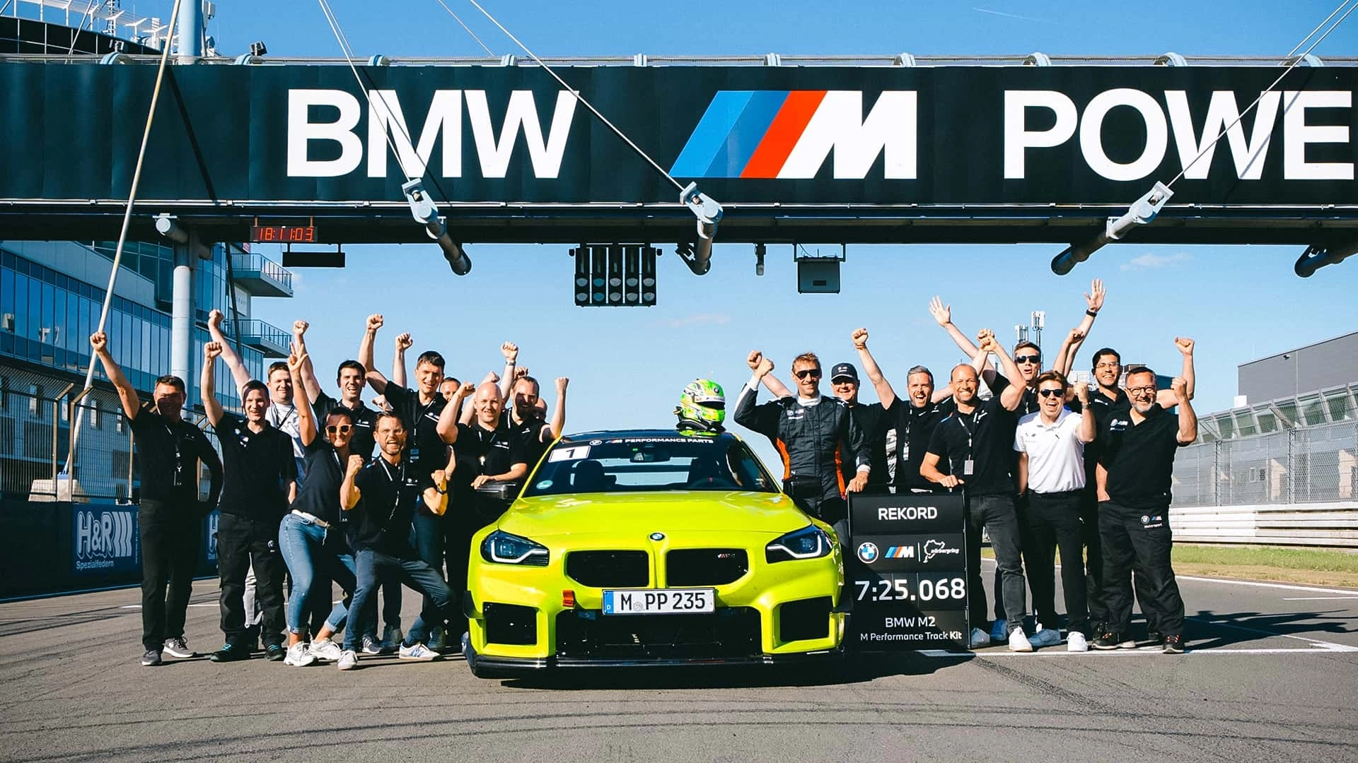 Bmw m2 mit m performance track kit (5)